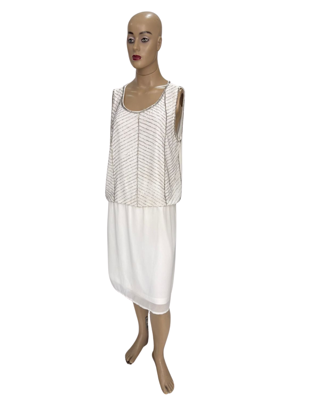 Vestido de Festa Creme com detalhes em pedrarias (TAM P)